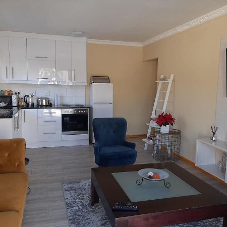 Shalom Self Catering Appartement Kaapstad Buitenkant foto