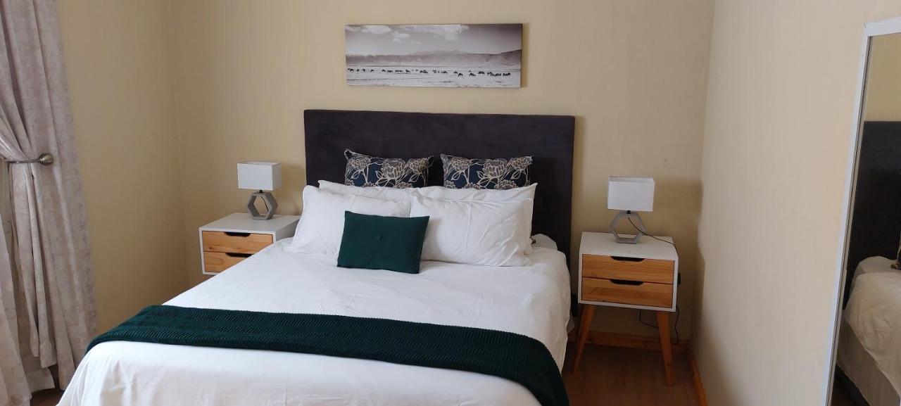 Shalom Self Catering Appartement Kaapstad Buitenkant foto